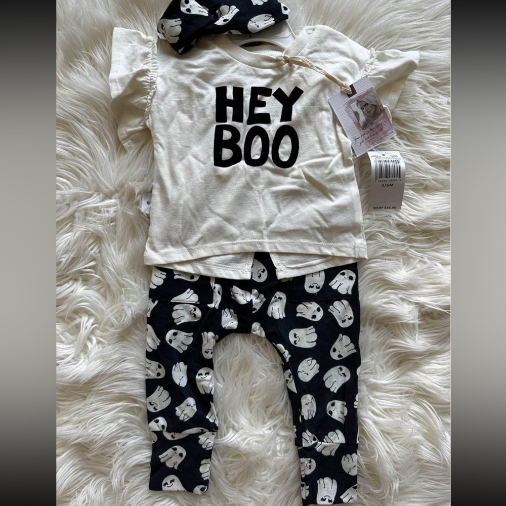 3-6 month Jessica Simpson "hey Boo" outfit